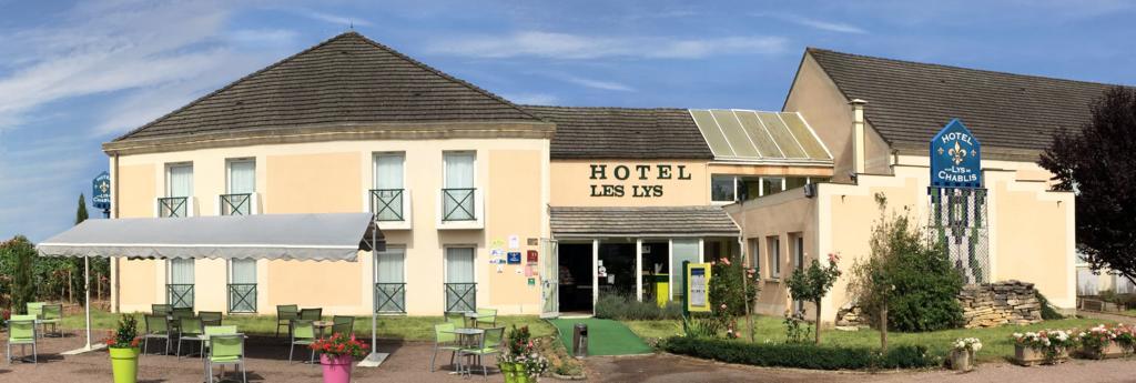 Aux Lys De Chablis Hotel Exterior photo